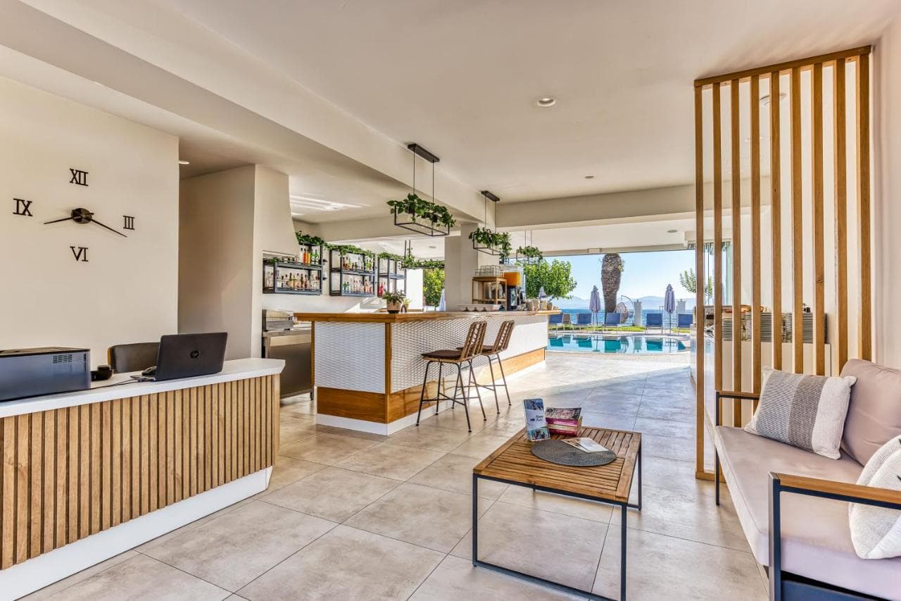 Sirocco Hotel