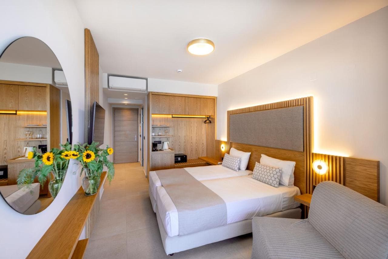 Archipelagos Hotel