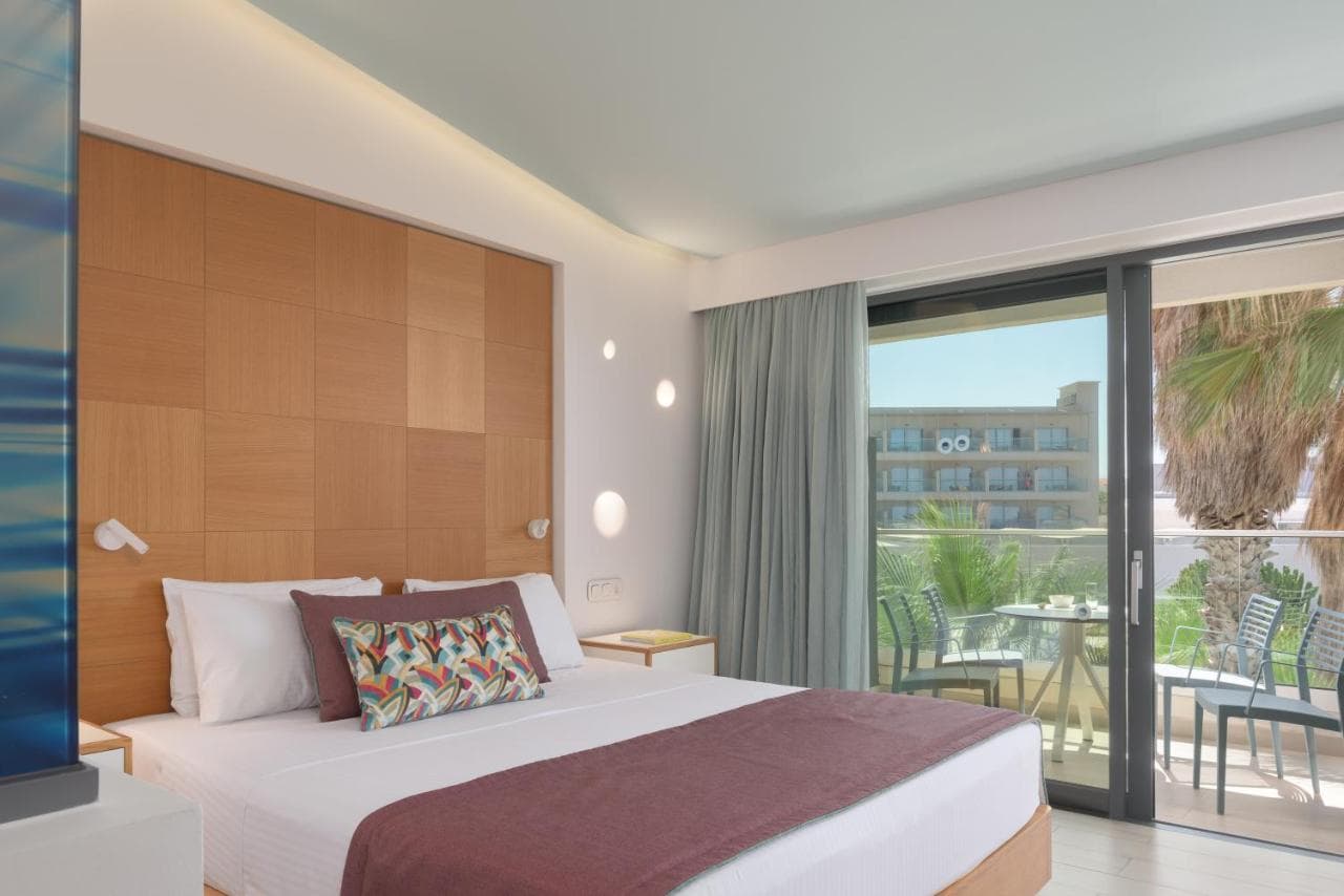 Lyttos Mare Adults Friendly 12plus