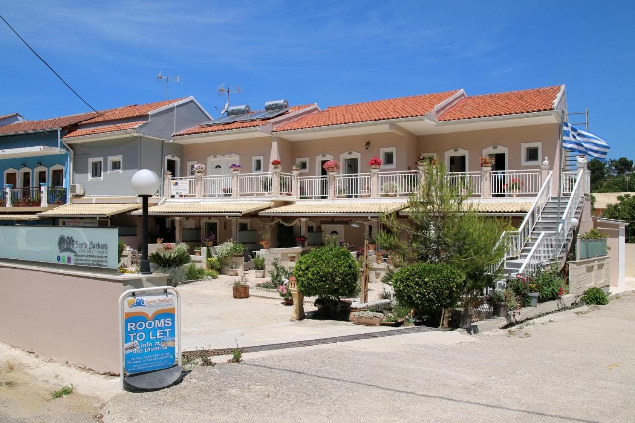 Santa Barbara Lakis Apartments