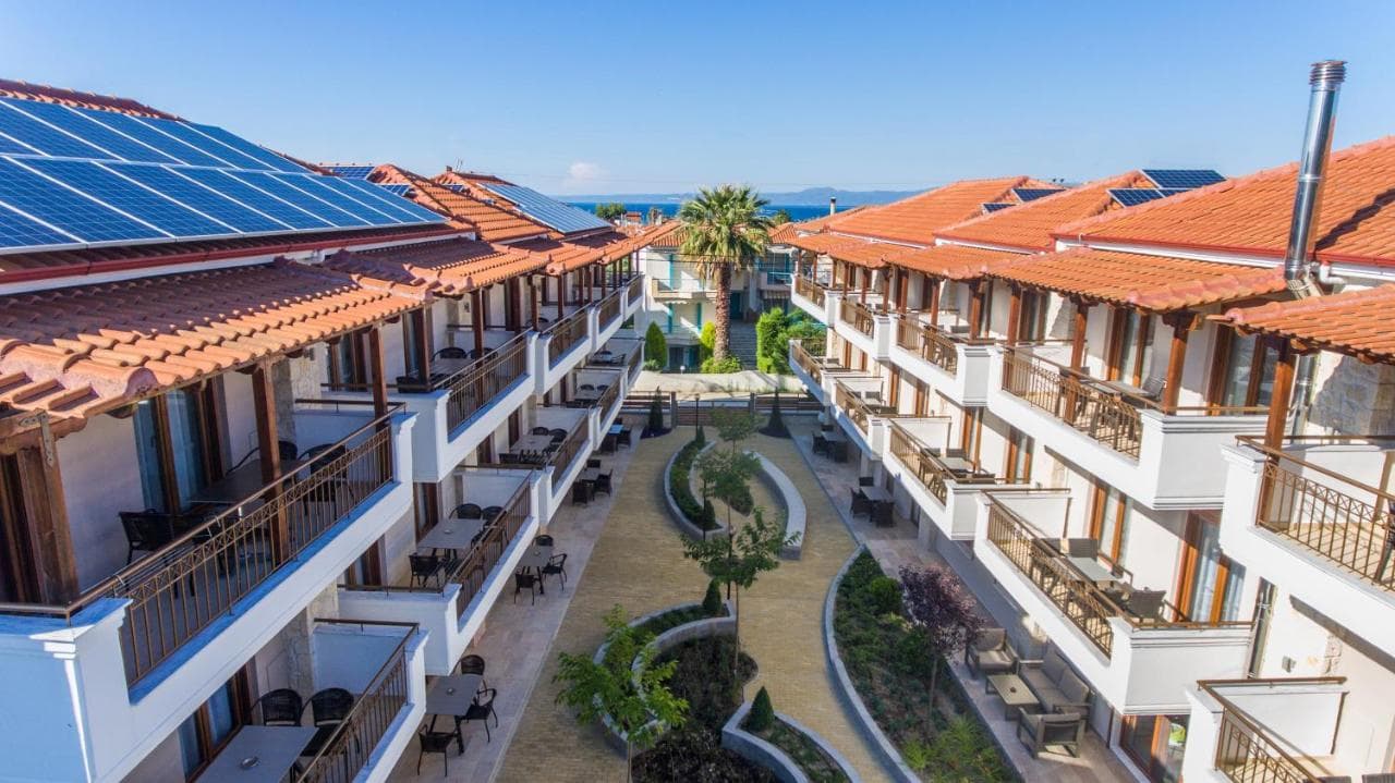 Apanemia Apartments by Flegra
