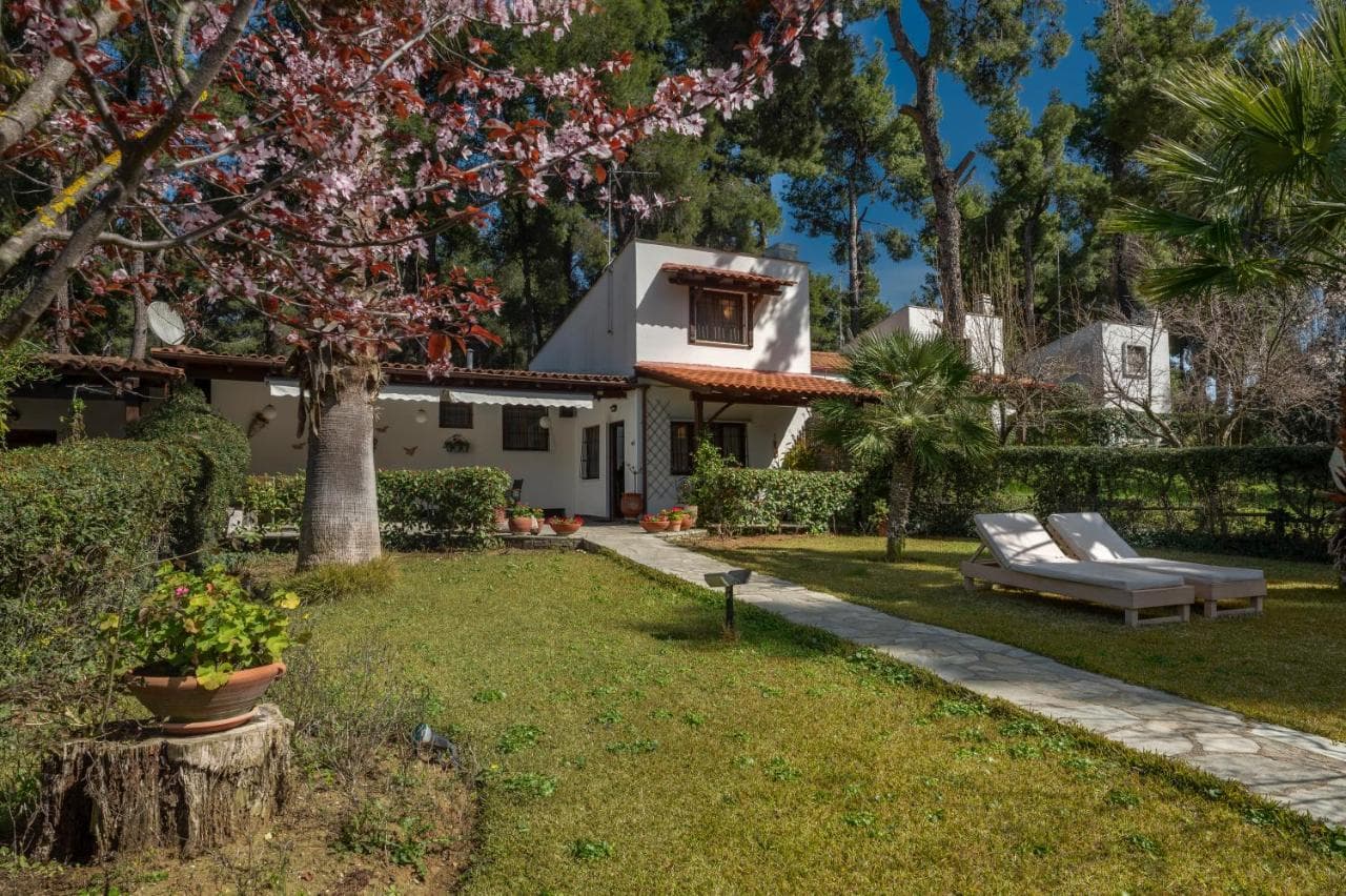 Pine Villa - NG Sani Villas