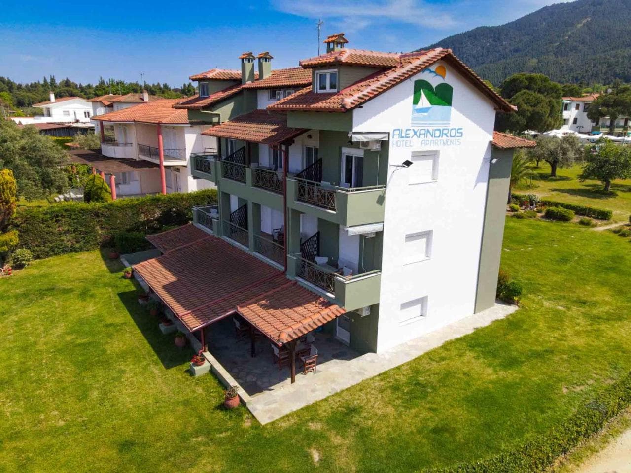 Alexandros Hotel Apartments