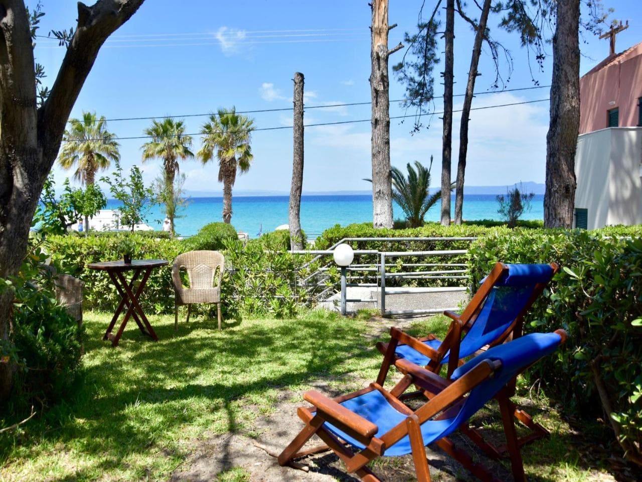 Stay at Beachfront Villa Lilia in Pefkohori, Halkidiki for a Dreamy Vacation