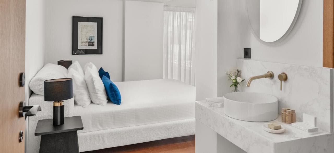 The Athenaeum Luxury Hotel