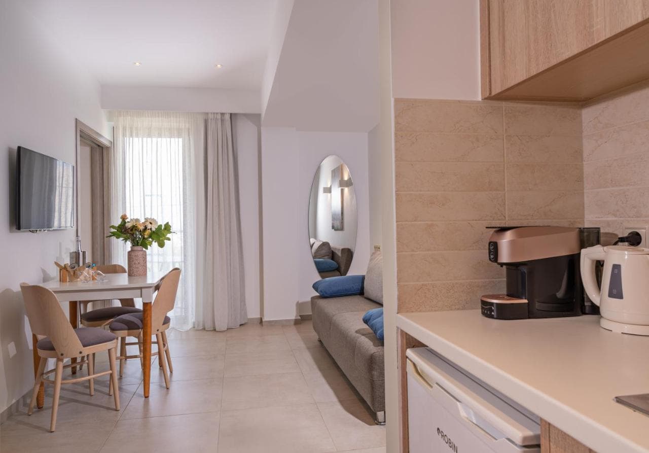 Minos Aparthotel
