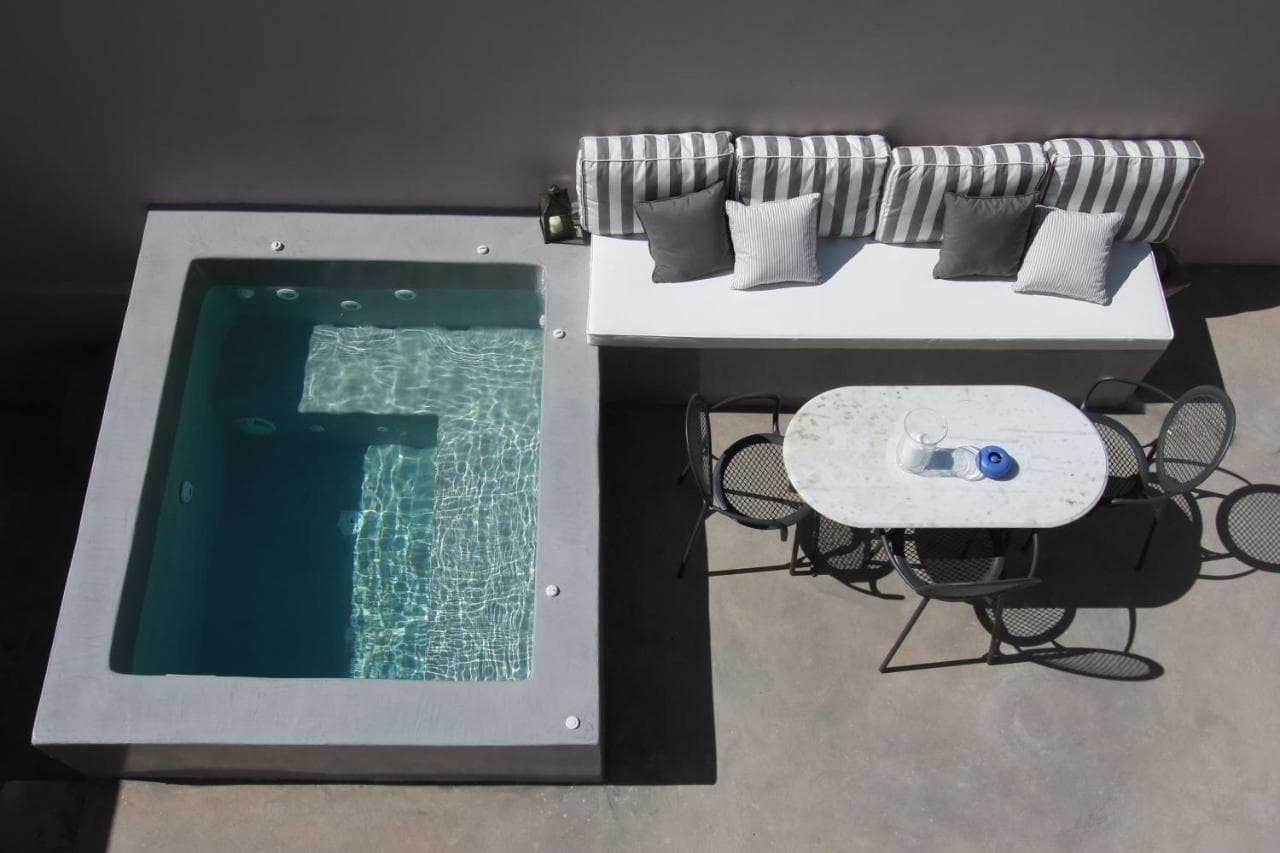 SV Mansion Oia