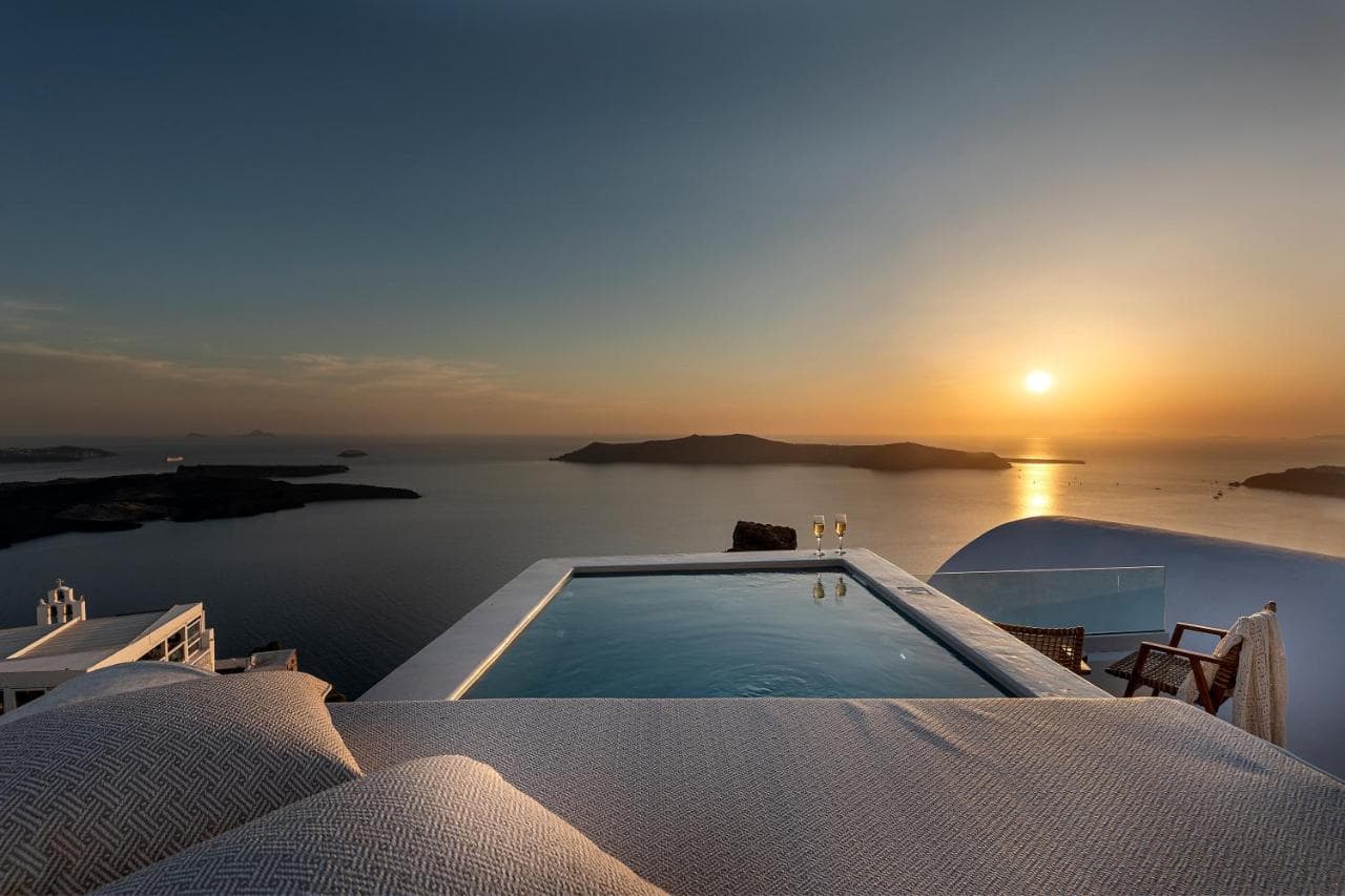 Kaleidoscope Imerovigli Suites