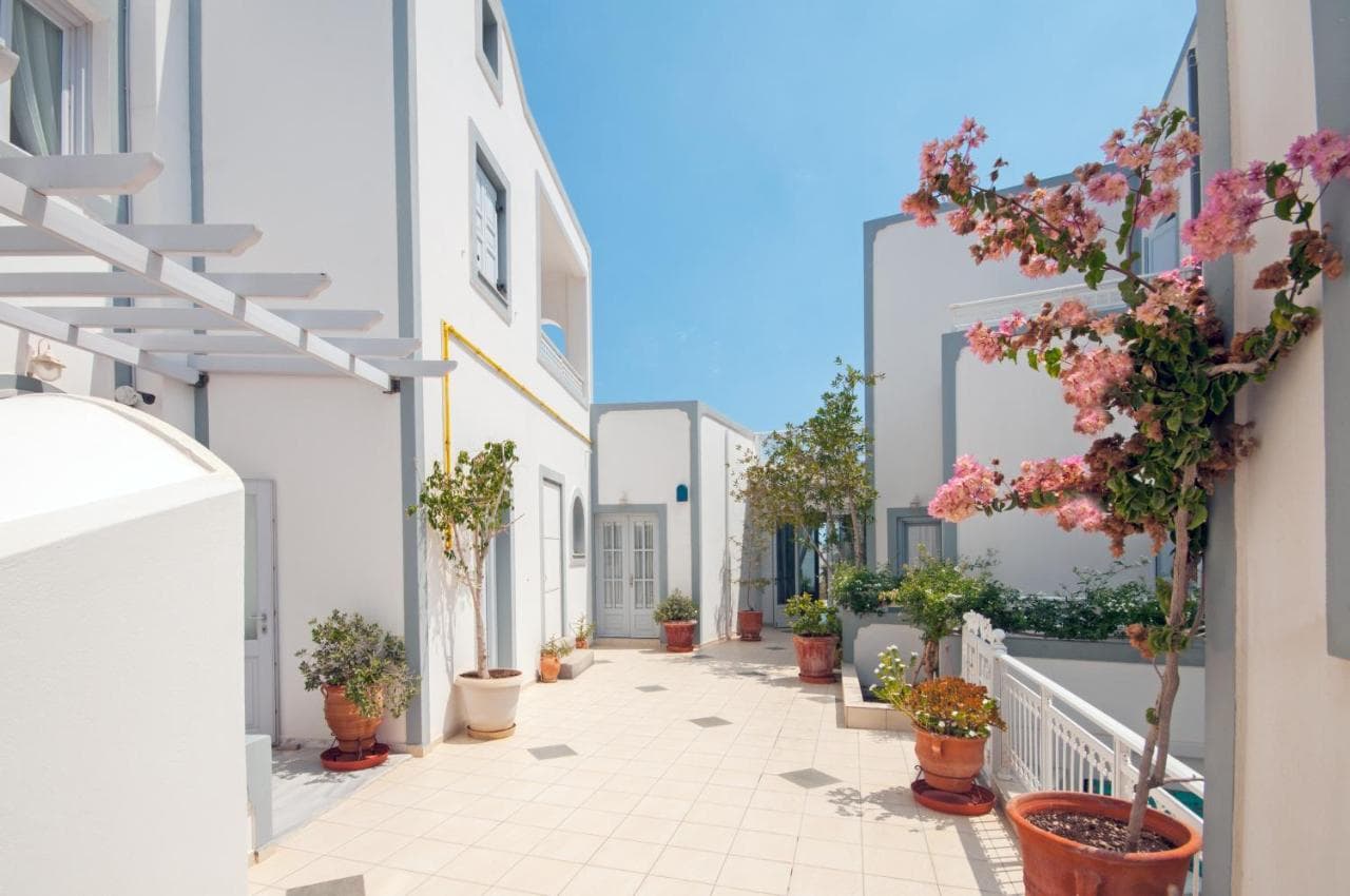 Glaros Hotel