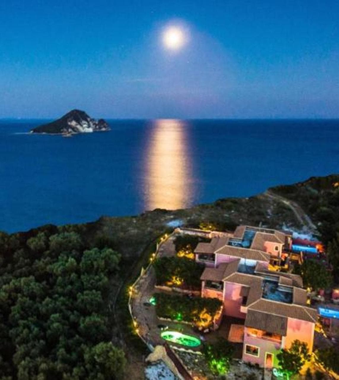 Athenea Villas, Private Pools & Gardens