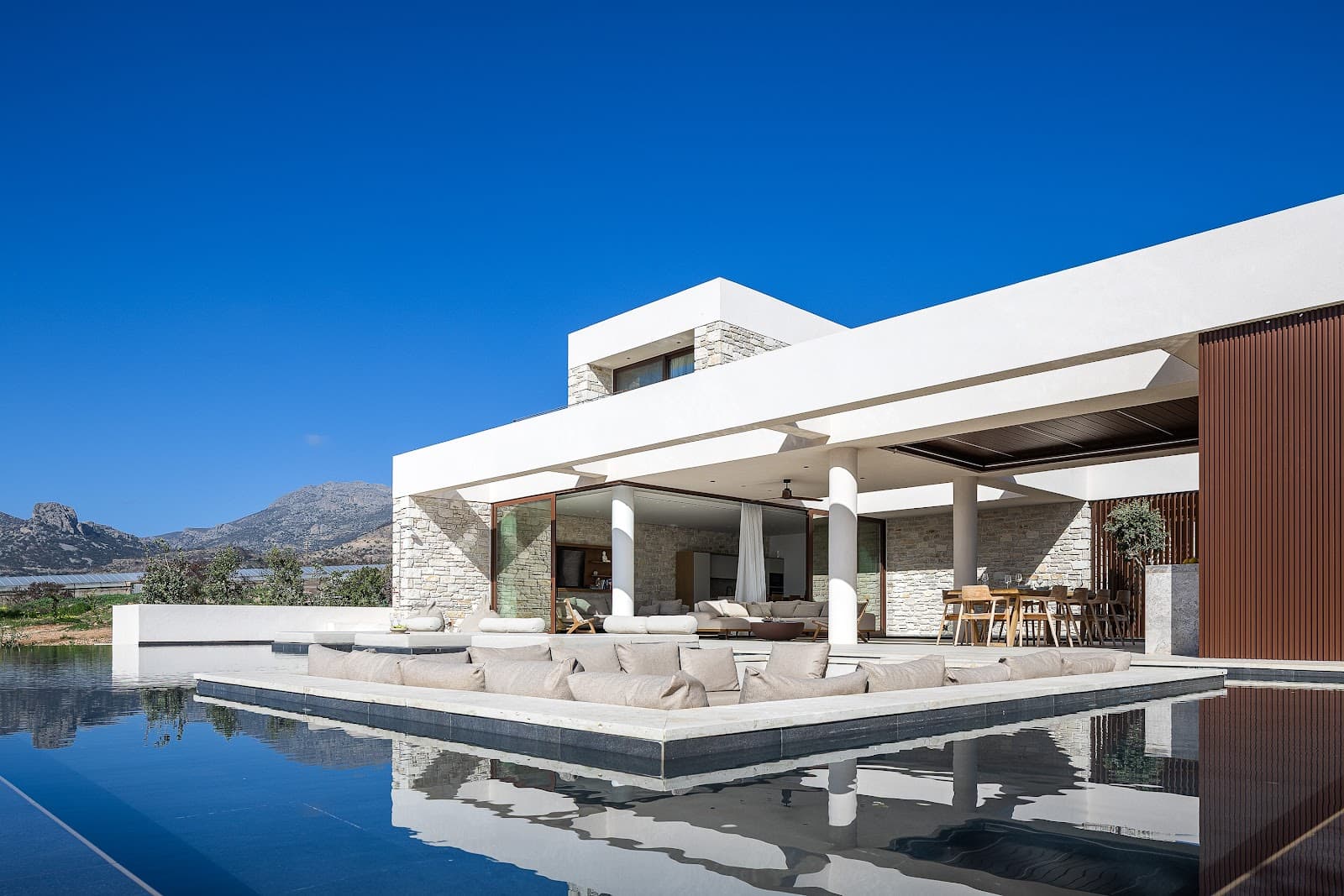 Seanatra Luxury Villas