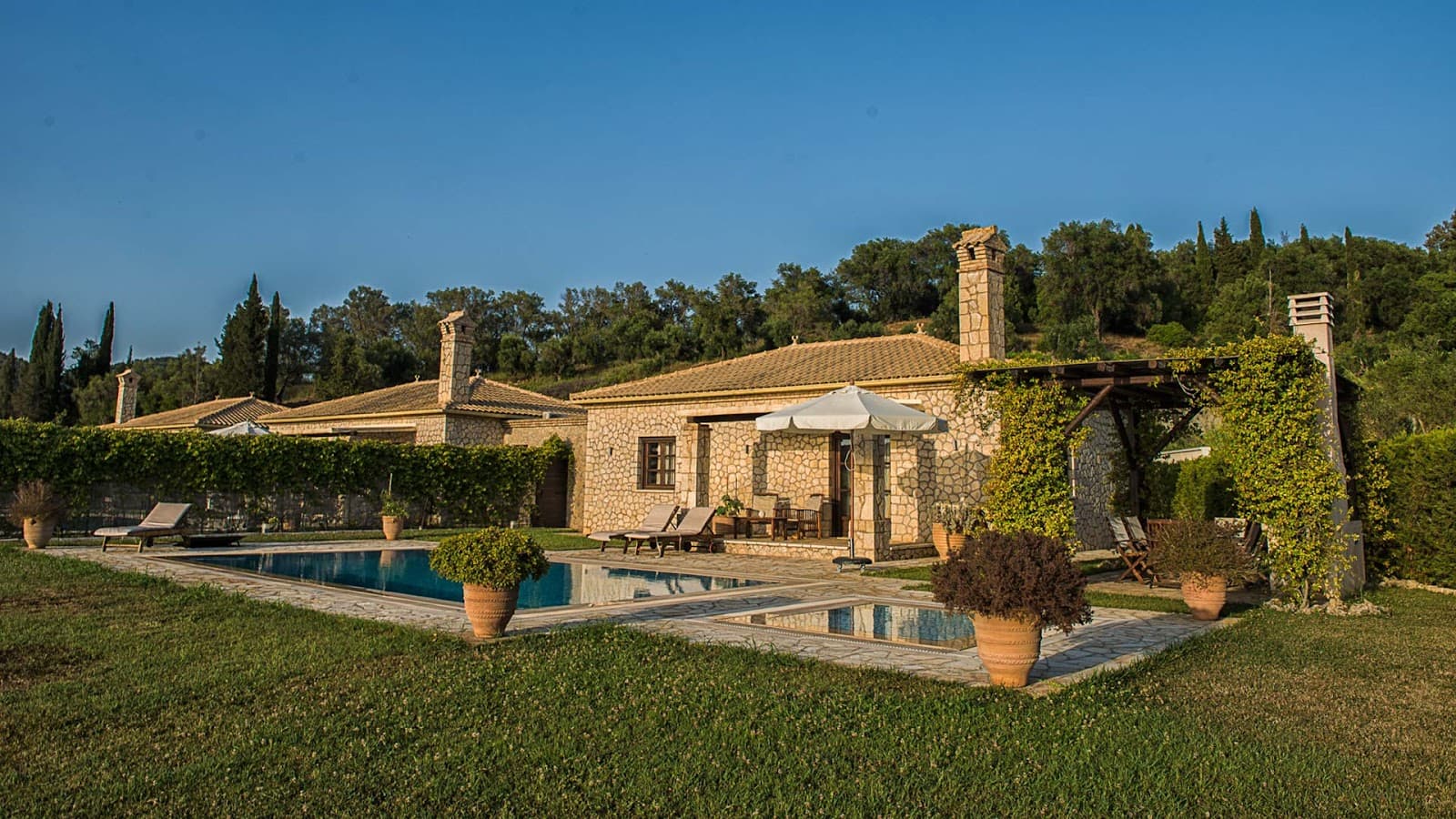 Mega Lithari Villas